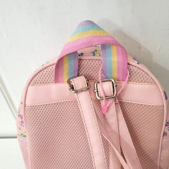 Miss Gwen's OMG Accessories Pink Floral Heart Love Backpack - Picture 6 of 6